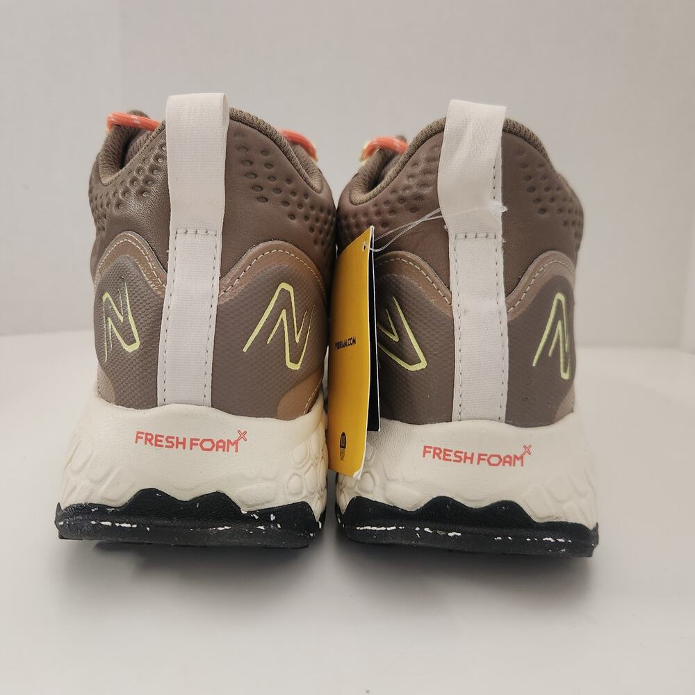 New Balance Women's Fresh Foam X Hierro Mid GTX V1 Trail Running Shoe, 9 M - Picture 4 of 9